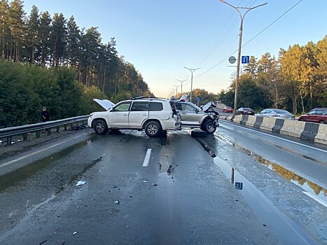 Стали известны подробности ДТП с внедорожниками на Бердском шоссе в Новосибирске