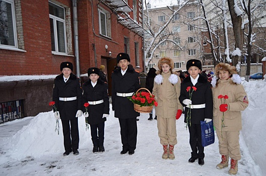 В Марьиной Роще возложили цветы к памятнику погибшим в Великой Отечественной войне