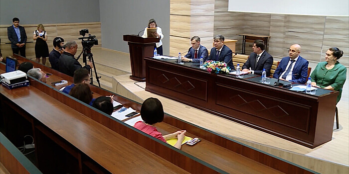 Конференция, посвященная Году русского языка в странах СНГ, стартовала в Душанбе