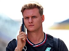 Берни Экклстоун: «Переход в «Индикар» пошел бы на пользу Мику Шумахеру»