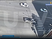 Утром 25 мая на оживленном перекрестке в центре Уфы Subaru Impreza протаранила Audi A6