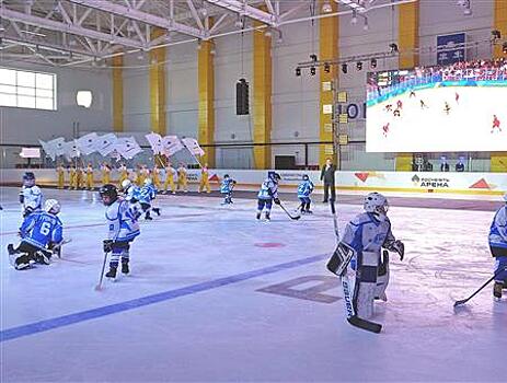 В Новокуйбышевске ввели в строй первый в городе спорткомплекс с ледовой ареной