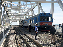 Движение железнодорожного транспорта по Крымскому мосту приостановлено