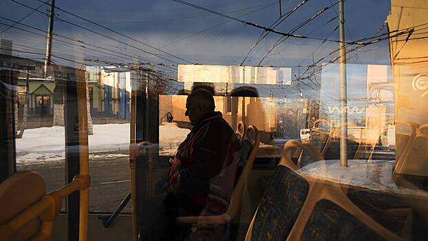 Дополнительные автобусы запущены на ряде маршрутов в Москве из-за снегопада