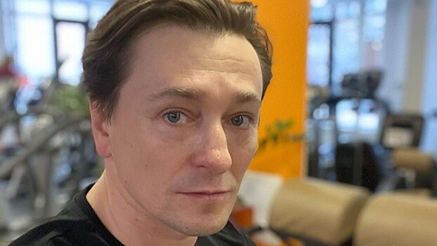 Недавно ставший отцом Безруков собирается усыновить ребенка