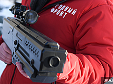 Власти Екатеринбурга отправили в зону СВО огромную фуру с оружием