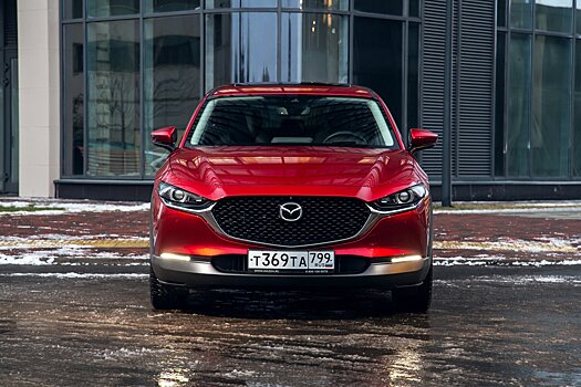 Mazda назвала все цены на CX-30 для России