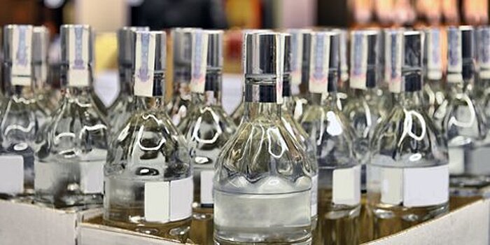 Незаконную продажу алкоголя пресекли в "Москва-Сити"
