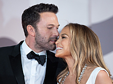 Пиар на миллион: кого из звезд обвиняют в фальшивых романах