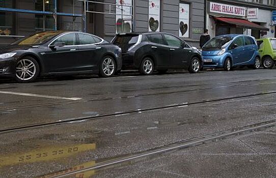 В Швеции собираются запретить автомобили Tesla