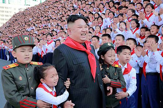 В КНДР выпустили клип о «дружелюбном отце» Ким Чен Ыне