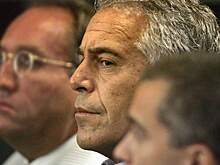 В США демократы получили 95 тыс. новых фото из дела Эпштейна