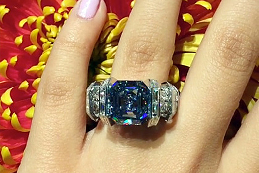 Кольцо с редким бриллиантом оценили в 25 миллионов долларов