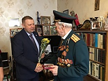Юбилейные медали к 75-ой годовщине Победы вручили ветеранам Ленинского района