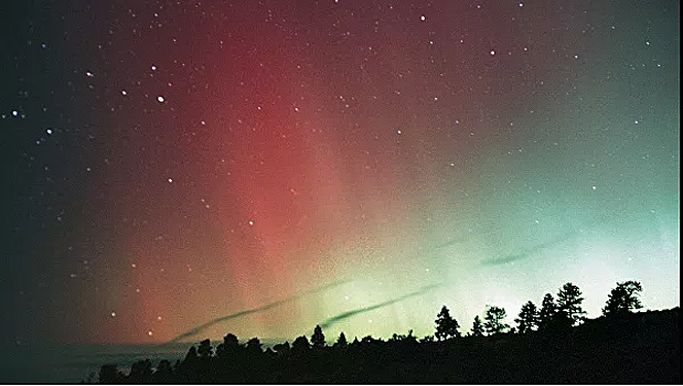 Разгадана тайна "красного веера" над Японией