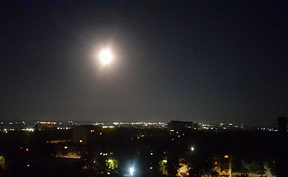 Хлопки в курске. Свечение курск. Хлопки в курске. Что за хлопки в небе в курске вчера. Смерч в городе.