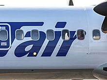 Boeing 737 более двух часов кружит около Сургута