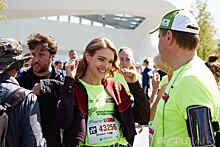 «Бегущие сердца»: Водянова, Брежнева и Летучая пробежали зеленый благотворительный марафон