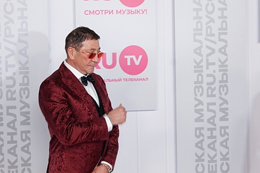 Невеста 61-летнего Григория Лепса оказалась школьницей: «Только отгуляла выпускной»