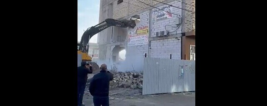 В Краснодаре начался снос пятиэтажного дома на улице 9-й Тихой
