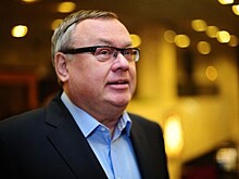 Костин: украинские власти препятствуют уходу ВТБ