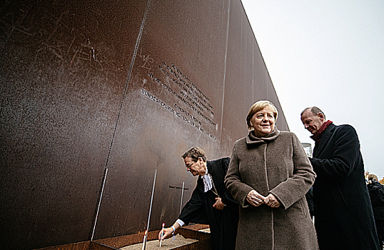 Как Германия отпраздновала 30-летие падения Берлинской стены