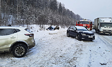 На российской трассе столкнулись более 20 машин