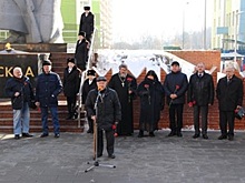 В Молжаниновском районе САО возложили венки и цветы к памятнику «Защитникам Москвы»