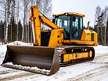 Улицы Тюмени от снега чистят более 450 машин