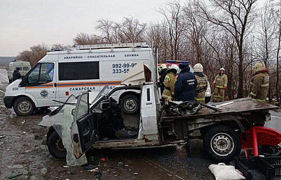 В Самарской области пассажира зажало в салоне автомобиля после ДТП