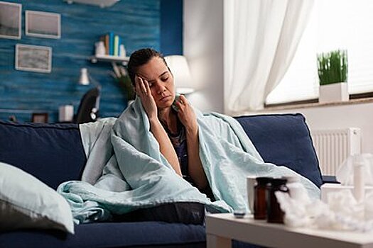 Врач перечислил распространенные ошибки при лечении боли в горле