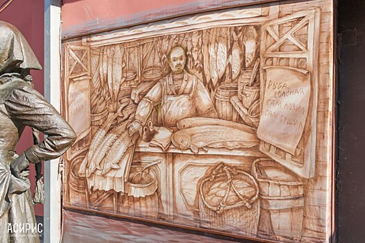 Декоративное панно появилось на улице Кожевенной в Нижнем Новгороде