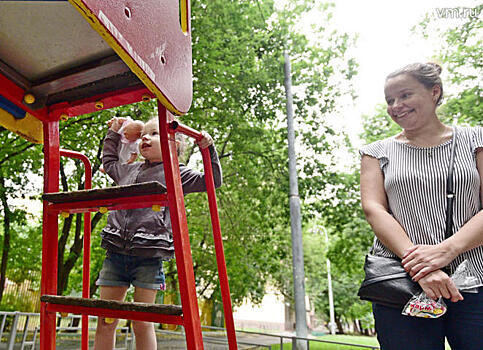 Игровую детскую площадку на Малой Тульской улице приспособят для прогулок с малышами