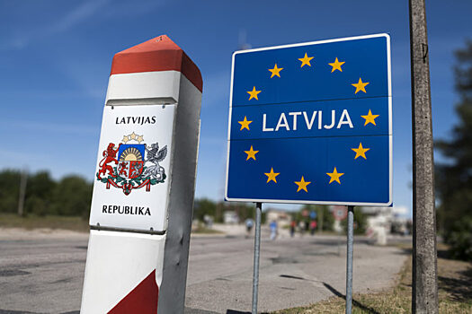 СМИ: пересекающих латвийскую границу граждан России обязывают письменно осудить СВО