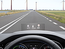 Volkswagen добавила в Passat индикационный Head-up дисплей