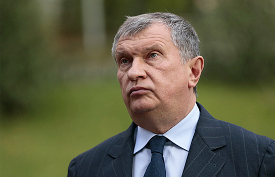 Игорь Сечин развелся