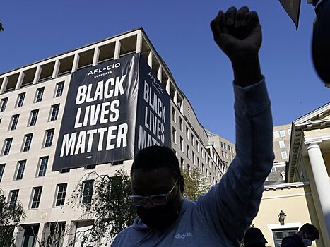 Рэпер Канье Уэст назвал аферой правозащитное движение BLM