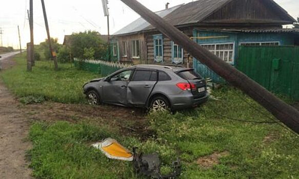 220 километров в час. В автокатастрофе под Тюменью погибли двое