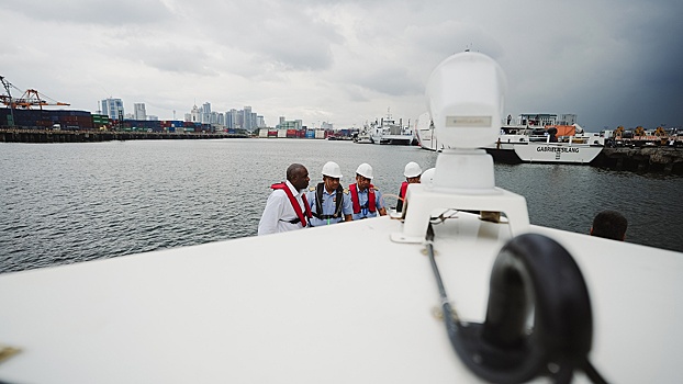 Xinhua: не менее 13 человек погибли при крушении парома на Филиппинах