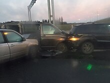 Авария с участием восьми машин частично заблокировала Приозерское шоссе