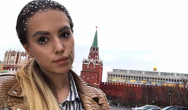 От звезды "Дома-2" отвернулись друзья из-за российского гражданства