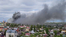 В Воронеже горит цех по производству электрооборудования