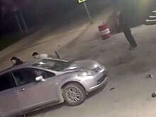 На Сахалине на видео попало, как мужчина задавил человека и порезал ножом людей