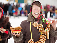 Диетолог рассказала, как есть блины без вреда для фигуры