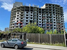 Скандальный недострой на юге Екатеринбурга снова выставили на продажу