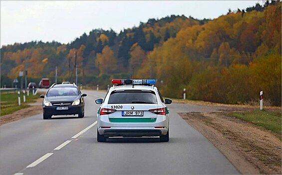 В Литве перевернулся автобус с детьми