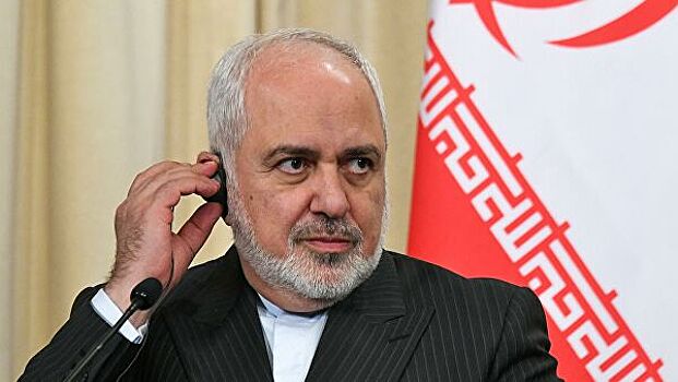 Иск Канады к Ирану за сбитый самолет не имеет оснований, заявил Зариф