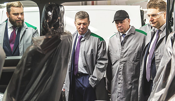 Заместитель председателя Правительства РФ Д. Н. Козак посетил завод ПСМА Рус в Калуге
