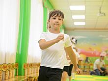 Более 176 тыс подмосковных семей получают выплату на питание