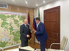 Префект Зеленограда Анатолий Смирнов удостоен общественной награды ДОСААФ России «За заслуги» I степени